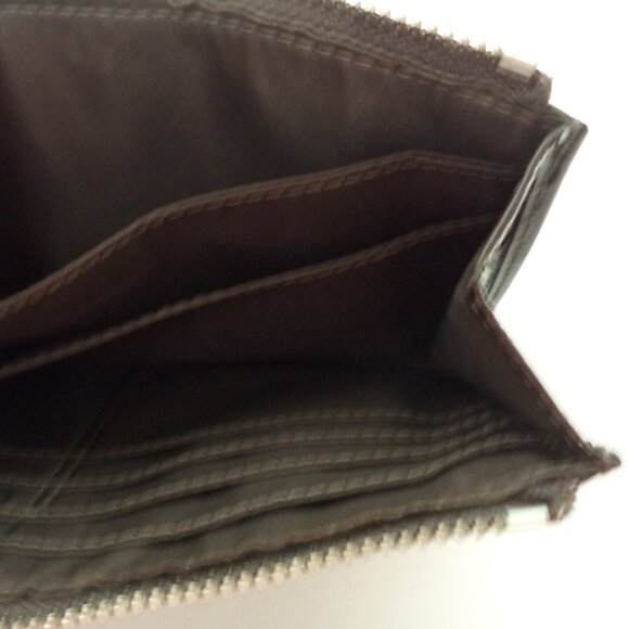 COACH brown patent Leather zip top clutch wallet purse LOGO  7.5" x 4.5" - Picture 8 of 8